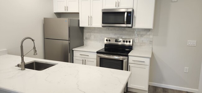 Building Photo - 94 Oliver Rd Unit 307 Rental