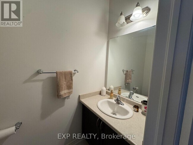 Photo - 173 Flagg Ave