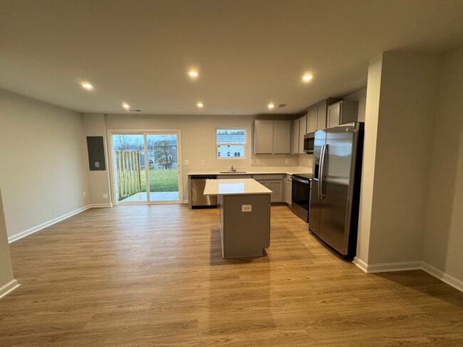 Photo - 18 Sophie Kathryn Dr