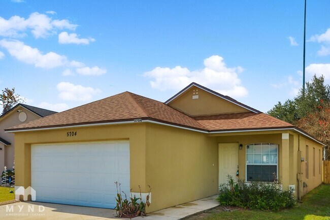 Photo - 5704 English Oak Dr S