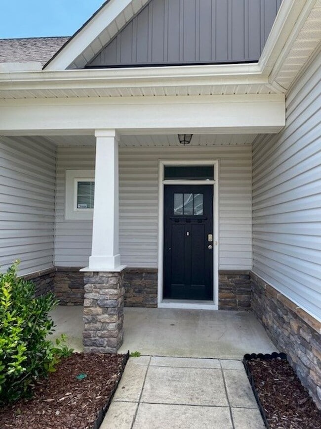 Photo - 1541 Eastbourne Dr