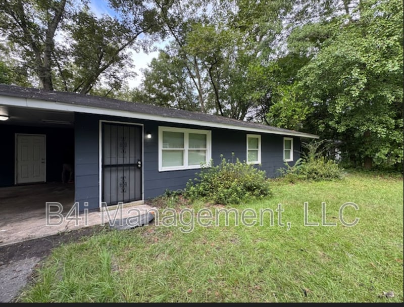 Photo - 2460 Brevard Dr