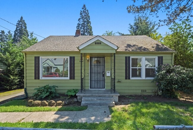 Building Photo - Updated Single-Level Home with Modern Kitchen, Natural Light & Parking Unit SFH 294 - A