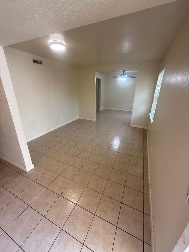 Photo - Beautiful 3 Bedroom 2 Bathroom in Plano!
