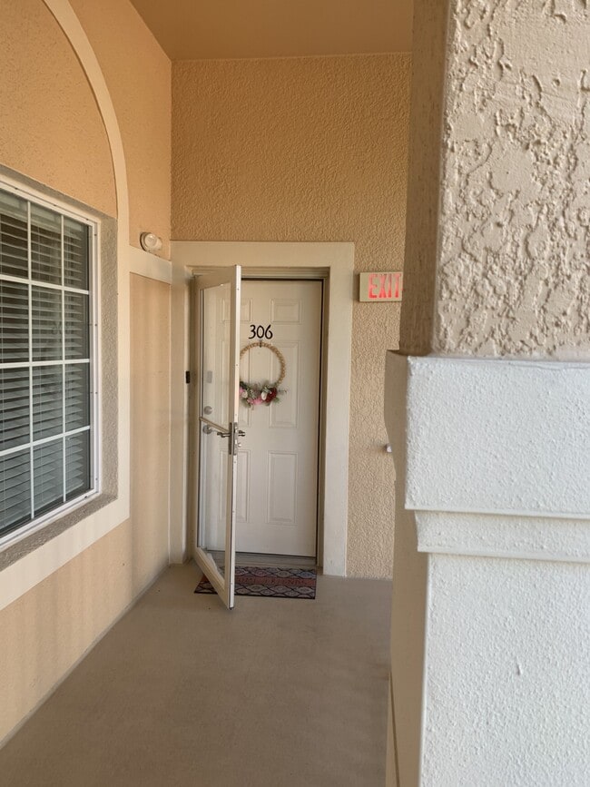 Photo - 26630 Rosewood Pointe Dr Unidad 306