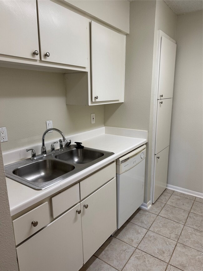 Photo - 1900 Bay Area Blvd Unit 243