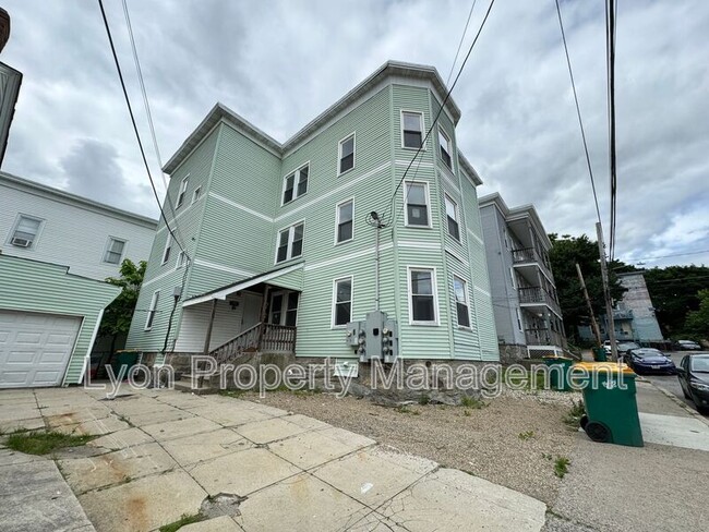 Photo - 19 Chester St Unidad 3R Rental