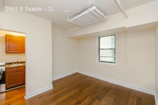 Cozy Studio in Lincoln Park! Gas and Heat... - Cozy Studio in Lincoln Park!  Gas and Heat... Apartment Unit 1L