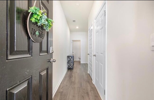 Photo - 179 Hampton Cir