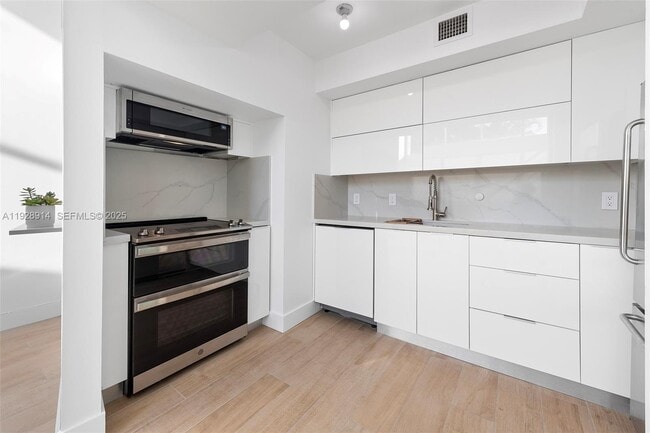 Photo - 221 Jefferson Ave Unit 2