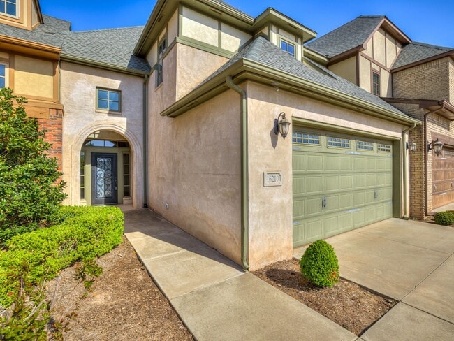 Luxury Townhome in Edmond + Near Rose Cree... - Luxury Townhome in Edmond + Near Rose Cree...