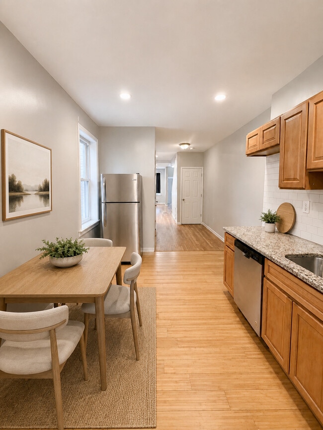 Photo - 2033 W Oxford St