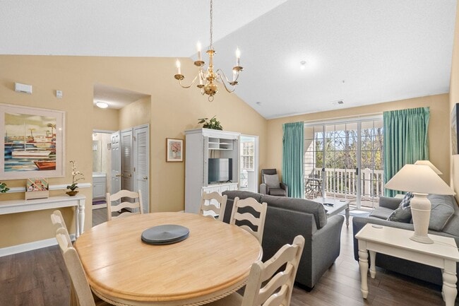 Photo - 6015 Catalina Dr