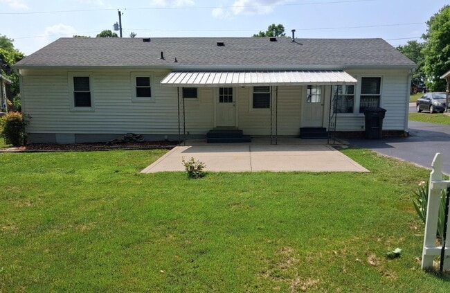 Photo - 1923 Woodmont Dr