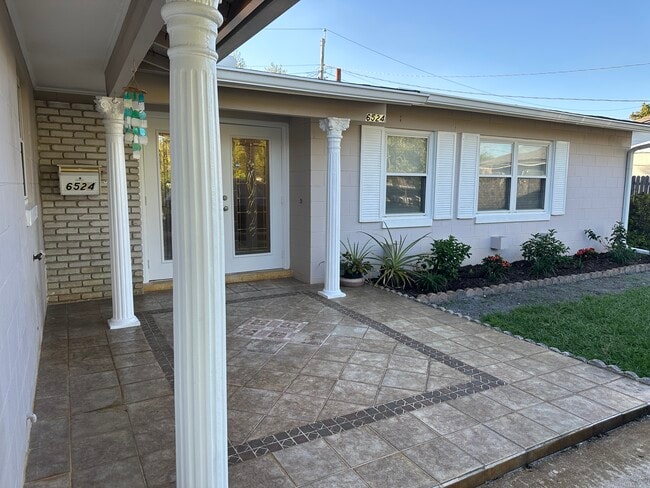 Photo - 6524 Voltaire Dr