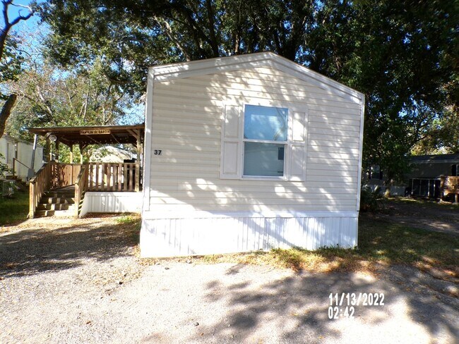 Building Photo - 775 Steele Rd Unit 37