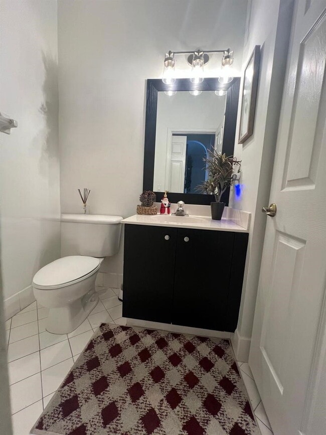 Photo - 5621 NW 112th Ct