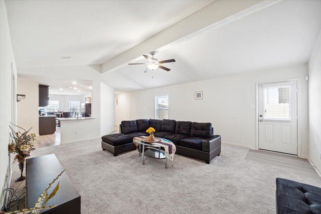 Photo - 15214 Central Lakes Dr