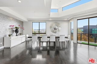 Photo - 121 Canon Dr