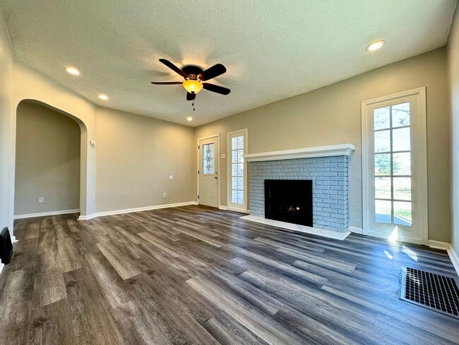 Photo - Charming 2-bedroom, 1-bathroom Storybook Cottage Awaits!