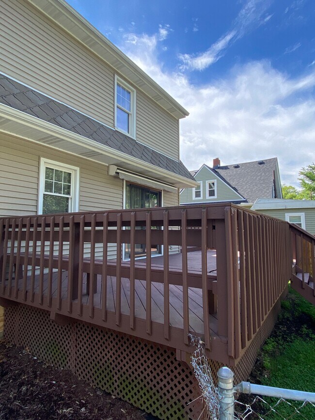 Photo - 724 Sixth St
