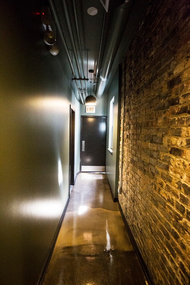 Photo - The Bachelor