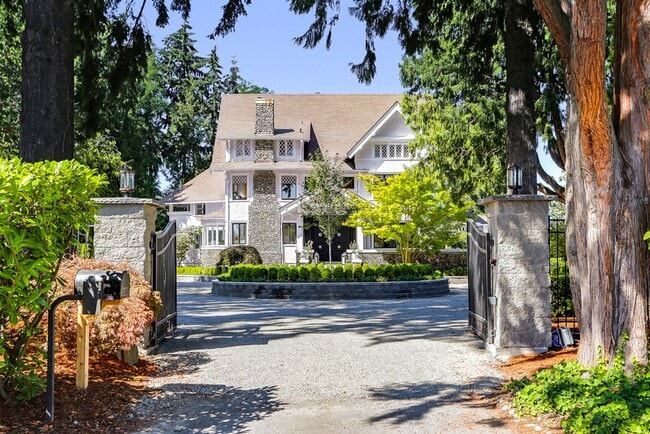 Photo - Seward Park Estate