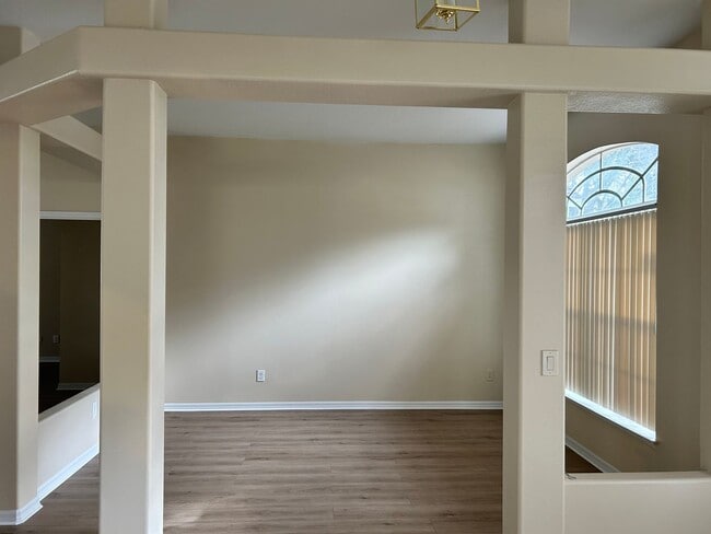Photo - 4br/2 bath single-family home located near Valencia College West Campus