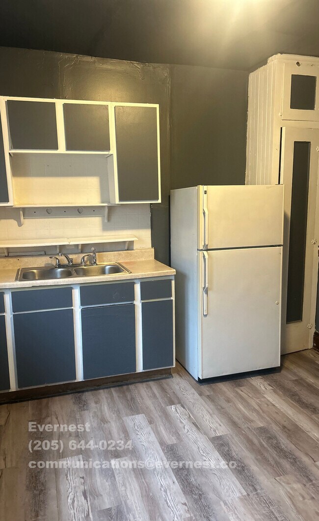 Photo - 3046 E 130th St