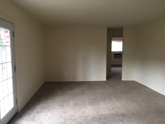 Newport Terrace Apartments