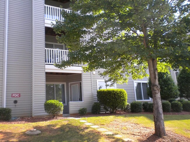 4 bedroom Condo within Walking Distance to... - 4 bedroom Condo within Walking Distance to...