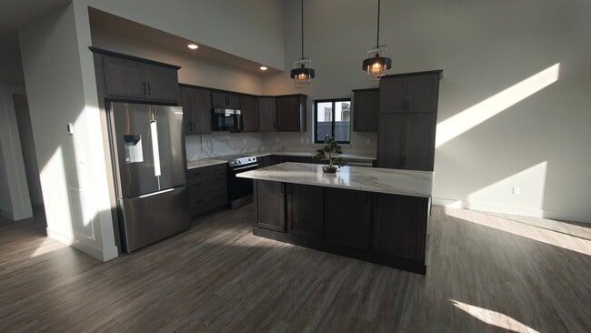 Photo - 3419 Baneberry Ln