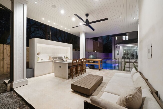 Photo - 2615 Yupon St