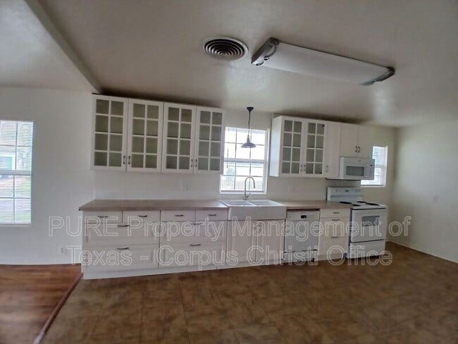 Photo - 5002 Bevly Dr