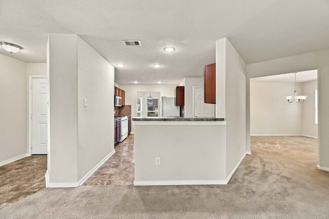 7402 Fox Cove Trail