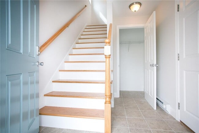 Photo - 6 Mariner Way