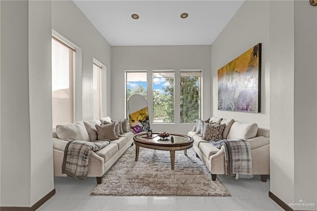 Photo - 26 Red River Dr