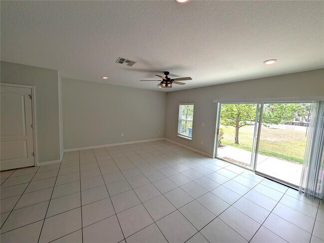 Photo - 4744 Spatter Dock St