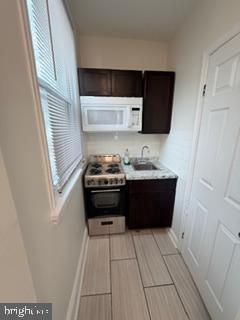 Photo - 457 W Lancaster Ave Unit B