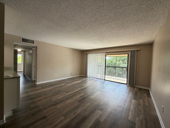 Photo - 766 NW Fork Rd Unidad 766