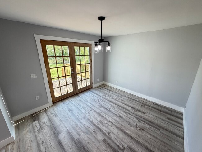 44 Lagrange Rd