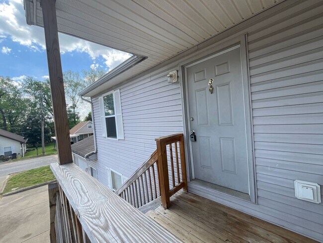 Photo - Leighton Court Apartments