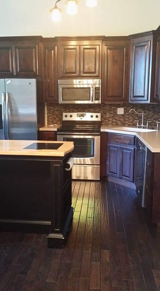 Building Photo - 316-318 Neosho St Unit Suite 3