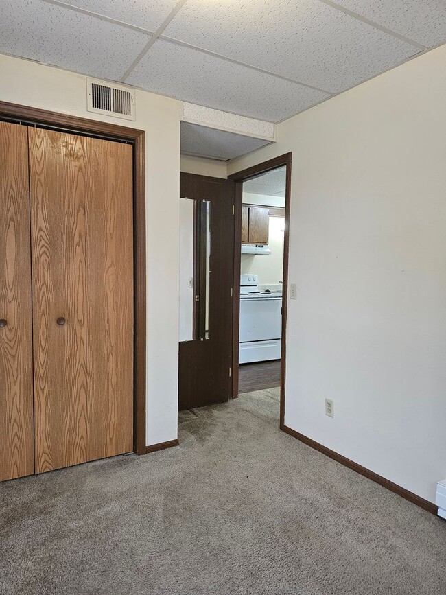 Photo - One Bedroom Apartment Downtown Unit 5