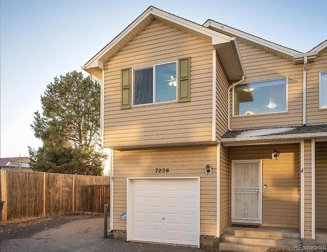 Building Photo - 7236 E 38th Ave Rental