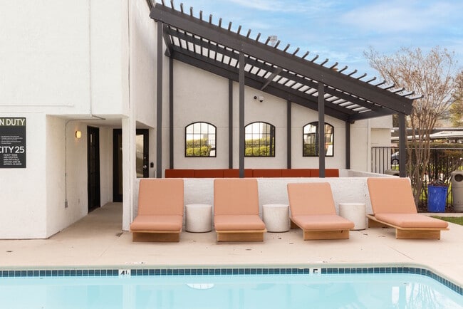 Resort Style Pool | Mira Vista Hills Apartments | Apartments for rent in Antioch, CA