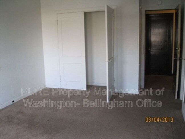 Photo - 421 E Maple St Unit 202