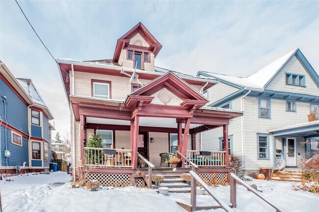 Building Photo - 7 Arlington St