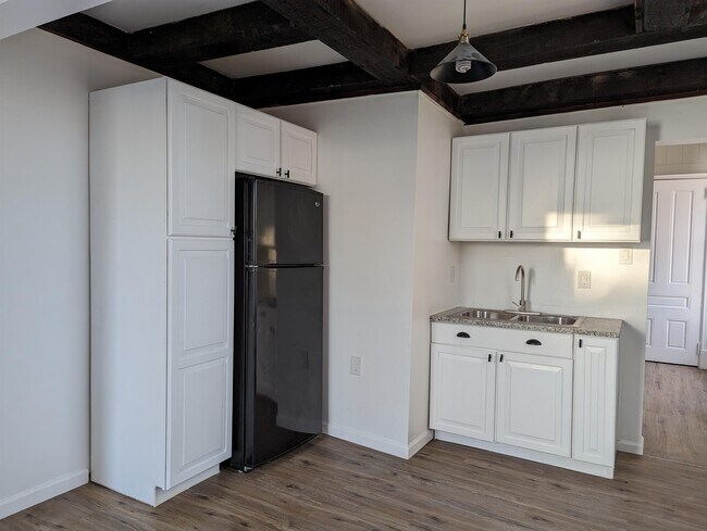 321 Lafayette Ave Unit 3