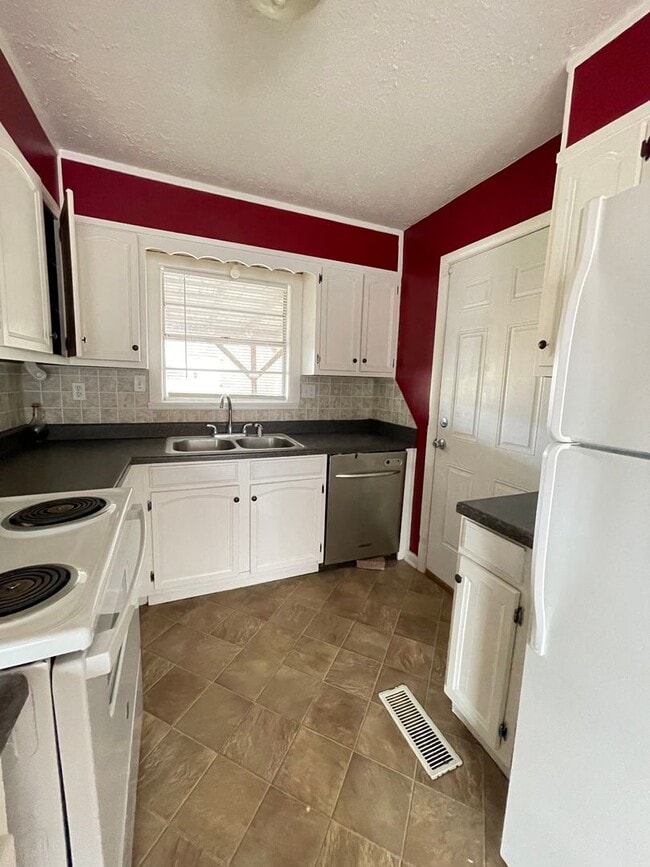 Photo - 3 bedroom 1 bath house